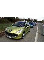 ��iPod��ư���PEUGEOT 207 ��ʩ���롼��