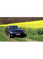�����ǹ��ϥ��֥�åɡ����롼�� LEXUS LS600h �����ȥС���Ǻǹ�®�ƥ���