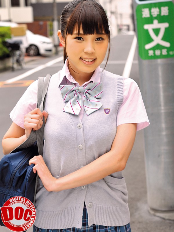 「下着メーカーのモニター調査」と称してガチナンパ!10代J○の生おっぱいをモミモミしながらインタビュー!! 清純そうな見た目からは想像もつかない大きくて敏感なおっぱい!美乳をもみほぐされて感度上昇J○が大人ち○ぽでイキまくり!人生初の連続生中出しセックス!! サンプル画像 No.3