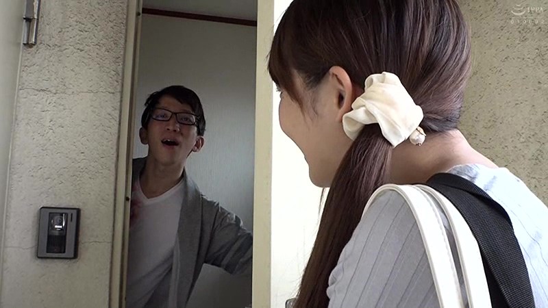 素人妻が一般大学生の自宅にコンドーム1つ渡され一泊 一度のゴム姦では満足できず宿泊中2度もガチ中出しを許してしまう グラインドする騎乗位が下品なGカップ妻 まきさん 29歳 サンプル画像 No.1