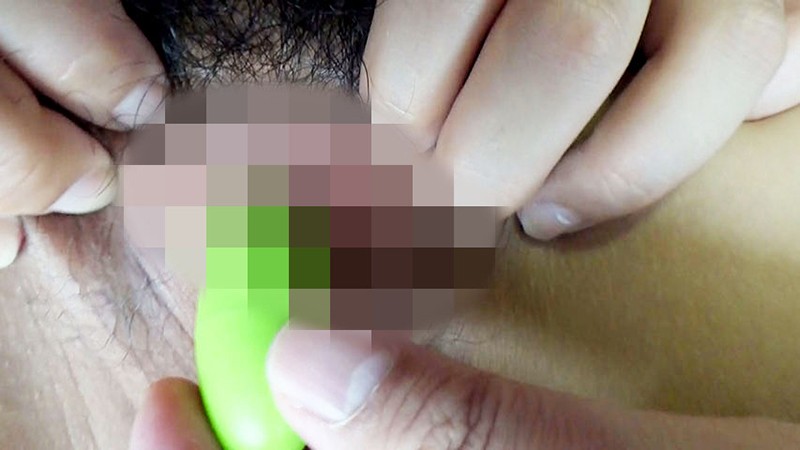 マン汁グチョグチョしながら本気イキ!素人娘の指ズボオナニー「ワタシ…普段は…こうやってオナニーしてるんです…」 サンプル画像 No.6
