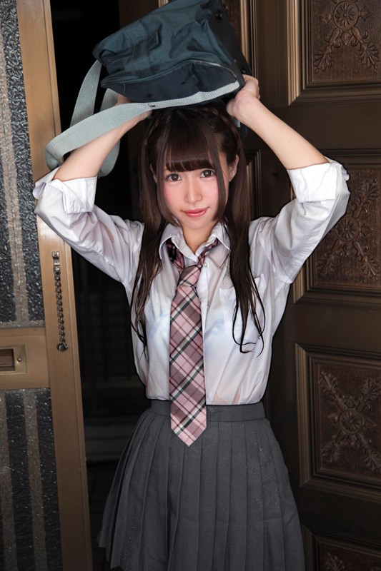【VR】下校中、突然ゲリラ豪雨でビショ濡れになった女子校生2人に連続生中出しSEX サンプル画像 No.2