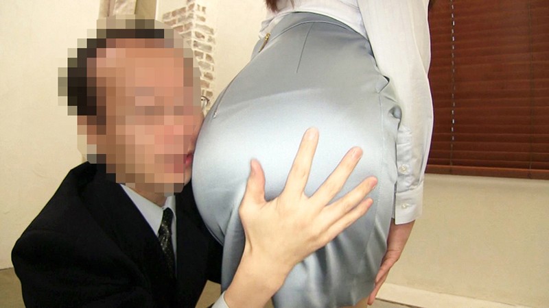 痴漢オークションにかけられた女 私を落札して下さい、そしてスカートを汚して下さい 荻野舞 サンプル画像 No.1