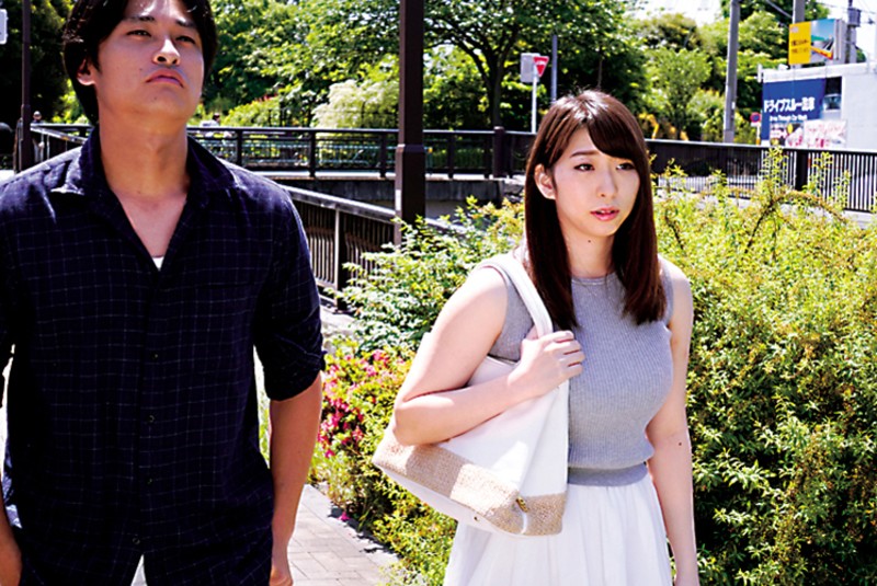 とある人妻の、危険な情事 宝田もなみ サンプル画像 No.2