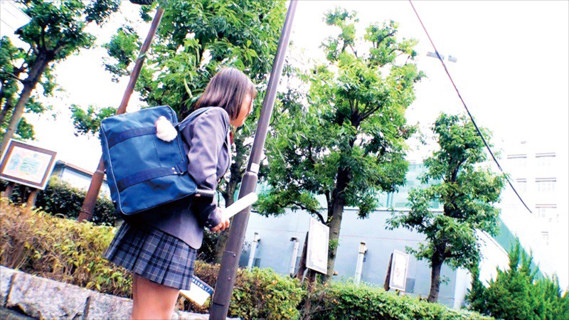 3分前まで女子●生!!!!卒業式終わりにそのままAVデビュー 奇跡の天然Hカップ 18歳 花岬みな サンプル画像 No.3