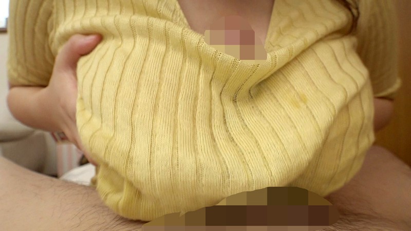 ハレンチすぎる着衣爆乳!デカ乳にも関らずピチピチのニットでパイオツをゆっさゆさ揺らして街を歩くKカップ素人みさきサン AV応募出演 サンプル画像 No.5