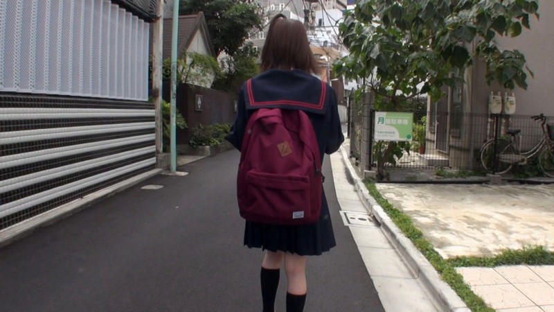 親戚たらい回しアナル肉便器 ルリ 「飽きたらポイされるからオジサンたちに一生懸命尽くすの」 サンプル画像 No.1