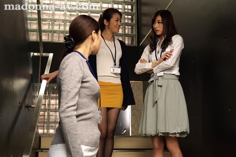 超美顔レズビアン ~麗しき人妻女子アナのメスの戯れ~ マドンナデビューの絶世美女・光井ひかり《レズ解禁!!》 サンプル画像 No.1