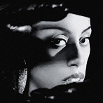 ROCHELLE JORDAN/THROUGH THE WALL（限定生産盤）