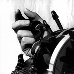 マルク・アントニー/千年以上の歴史を持つヨーロッパの古楽器 ヴィエル・ア・ルー
