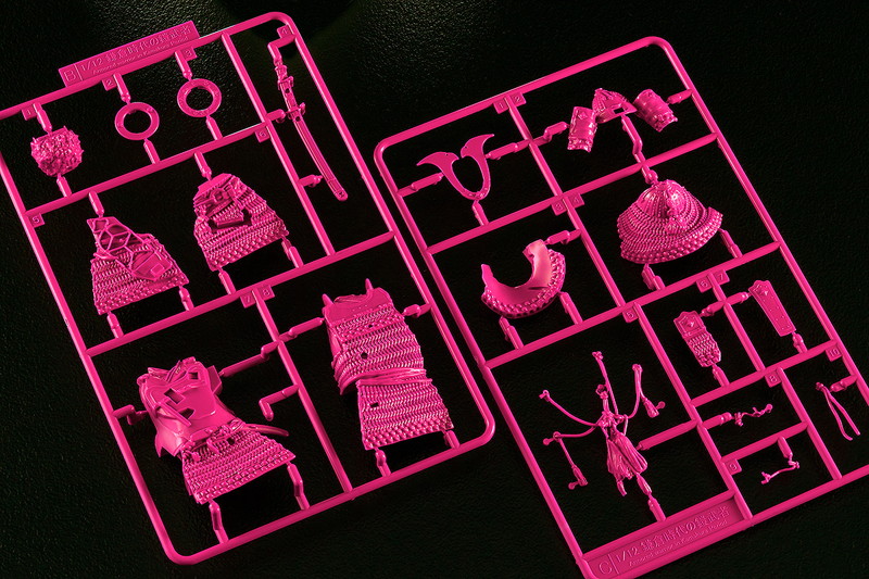 PLAMAX 1/12 鎌倉時代の鎧武者 椿の装 Pink Color Edition