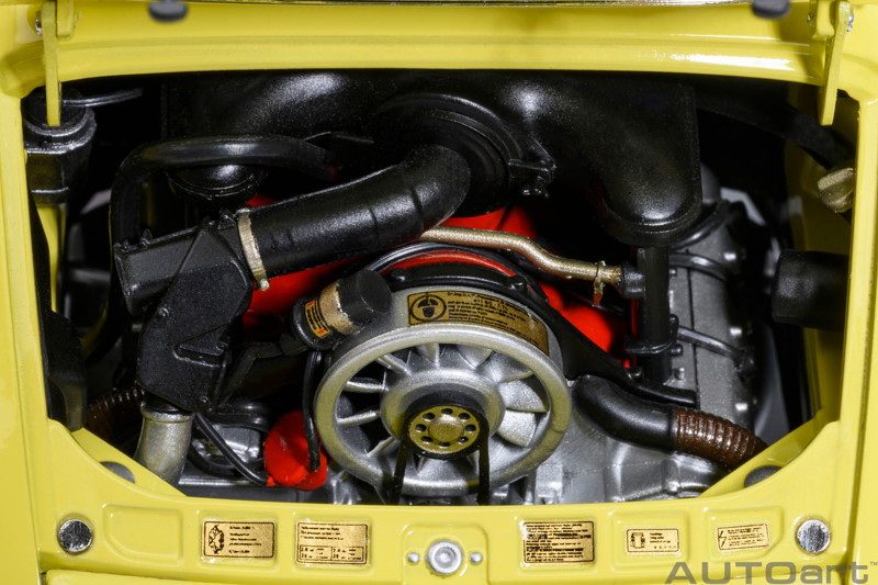 ポルシェ 911 カレラ 2.7 RS (ライトイエロー/グリーン・ストライプ) ポルシェ 911 カレラ 2.7 RS (ライトイエロー/グリーン・ストライプ)