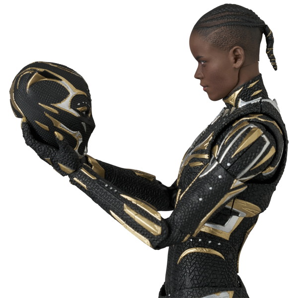 MAFEX MARVEL BLACK PANTHER (WAKANDA FOREVER)