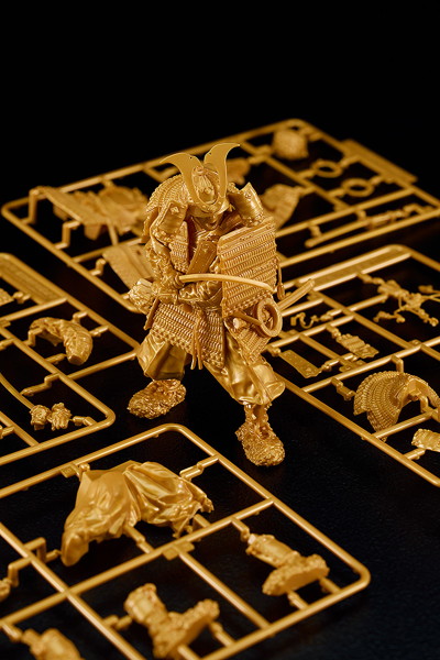 PLAMAX 1/12 鎌倉時代の鎧武者 黄金の装 Gold color edition