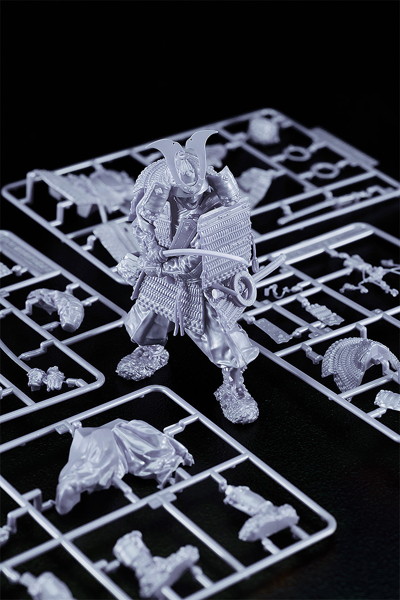 PLAMAX 1/12 鎌倉時代の鎧武者 白銀の装 Silver color edition