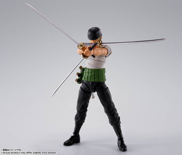 【再販】S.H.Figuarts ONE PIECE ロロノア・ゾロ-冒険の夜明け-