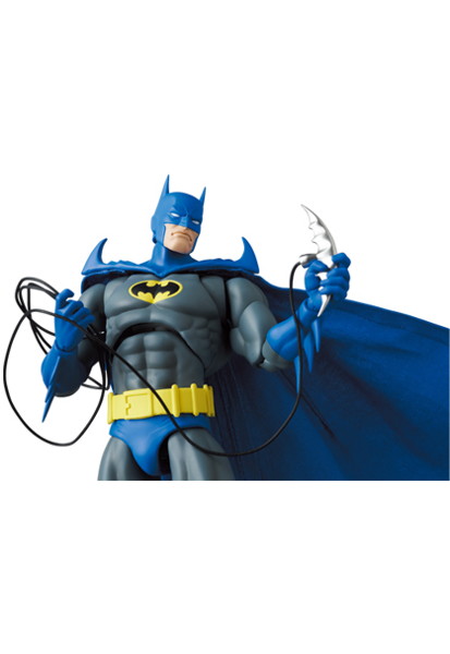 MAFEX 『BATMAN: KNIGHTFALL』 KNIGHT CRUSADER BATMAN