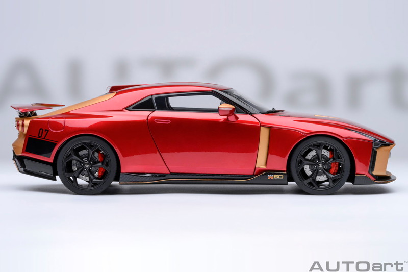 NISSAN GT-R50 by ITALDESIGN （メタリック・レッド/ゴールド）
