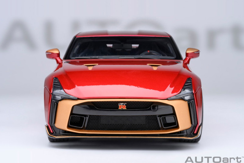 NISSAN GT-R50 by ITALDESIGN （メタリック・レッド/ゴールド）