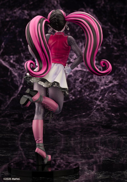 MONSTER HIGH（TM）美少女 ドラキュローラ