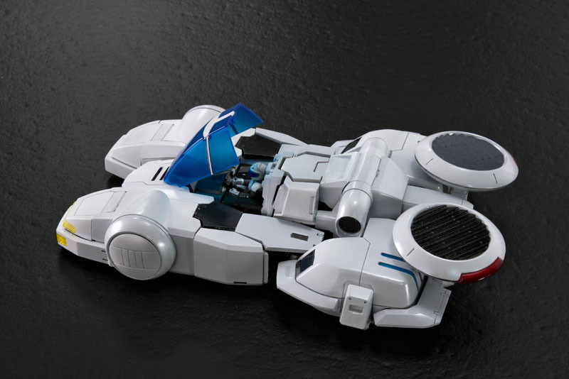 ナイトストライカー 1/32スケール カラーレジンキャスト製組立キット インターグレイXsi パールホワイトver.