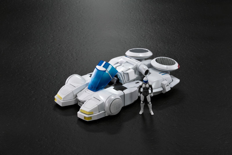 ナイトストライカー 1/32スケール カラーレジンキャスト製組立キット インターグレイXsi パールホワイトver.