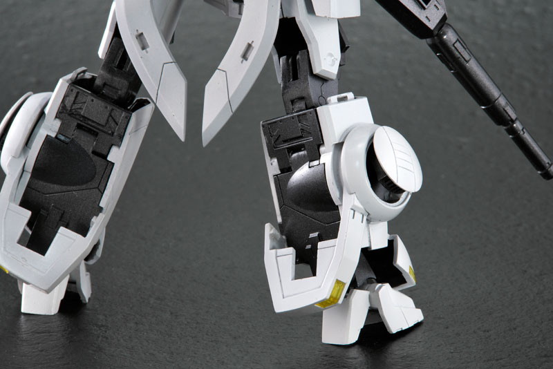 ナイトストライカー 1/32スケール カラーレジンキャスト製組立キット インターグレイXsi パールホワイトver.