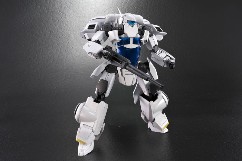 ナイトストライカー 1/32スケール カラーレジンキャスト製組立キット インターグレイXsi パールホワイトver.