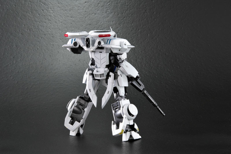 ナイトストライカー 1/32スケール カラーレジンキャスト製組立キット インターグレイXsi パールホワイトver.