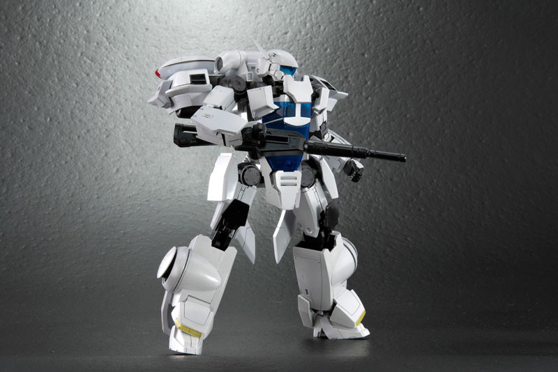 ナイトストライカー 1/32スケール カラーレジンキャスト製組立キット インターグレイXsi パールホワイトver.