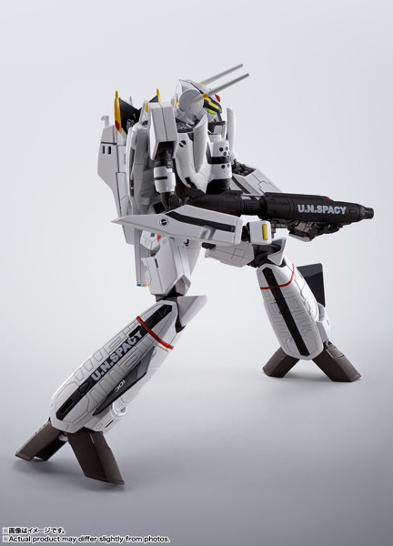 HI-METAL R マクロスゼロ VF-0Sフェニックス（ロイ・フォッカー機） ＋ QF-2200D-B ゴースト