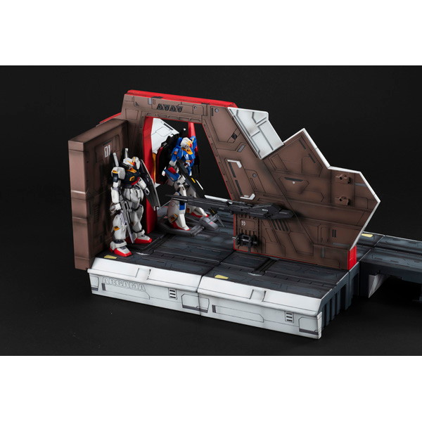 Realistic Model Series 機動戦士Zガンダム 1/144 HG用 アーガマ カタパルトデッキ（40th Anniversary Edition）