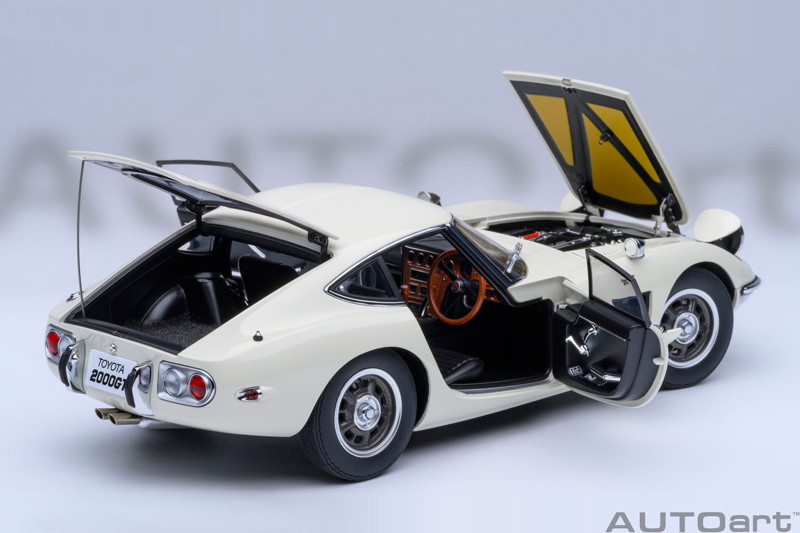 トヨタ 2000GT 1967 (ホワイト) トヨタ 2000GT 1967 (ホワイト)