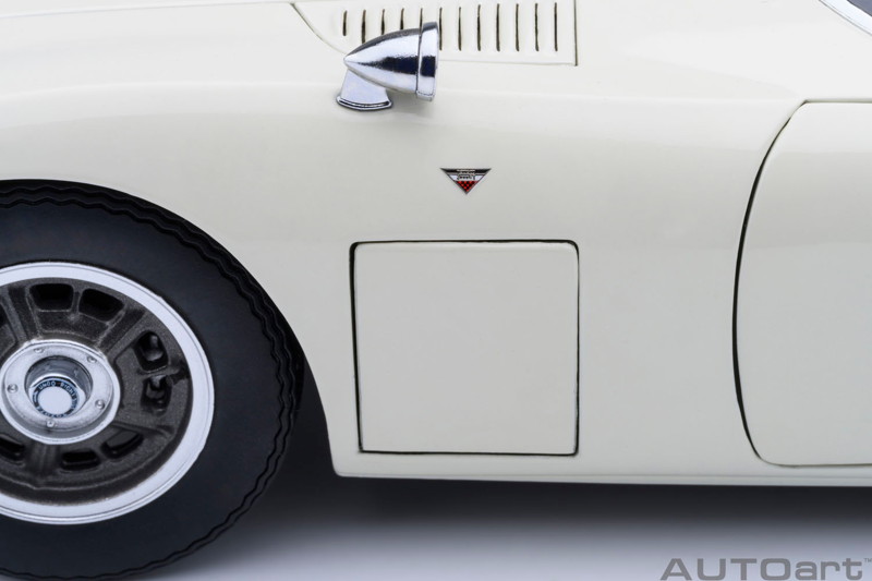 トヨタ 2000GT 1967 (ホワイト) トヨタ 2000GT 1967 (ホワイト)