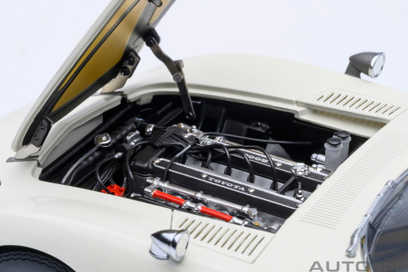 トヨタ 2000GT 1967 (ホワイト) トヨタ 2000GT 1967 (ホワイト)