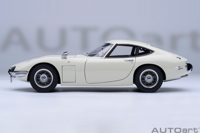 トヨタ 2000GT 1967 (ホワイト) トヨタ 2000GT 1967 (ホワイト)