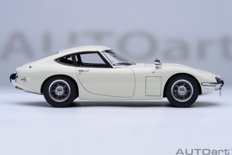 トヨタ 2000GT 1967 (ホワイト) トヨタ 2000GT 1967 (ホワイト)