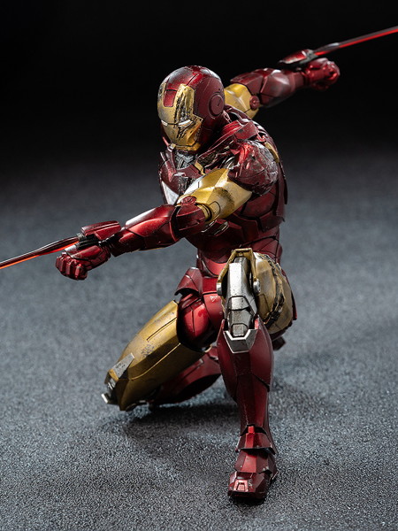Marvel Studios’ The Infinity Saga （マーベル・スタジオの『インフィニティ・サーガ』） DLX Iron Man...