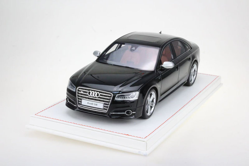 AUDI S8 2014 ブラック
