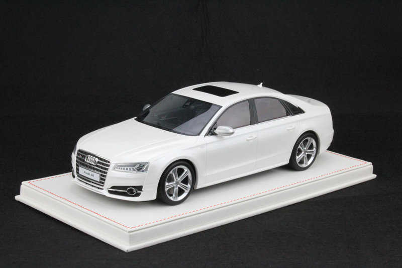 AUDI S8 2014 ホワイト