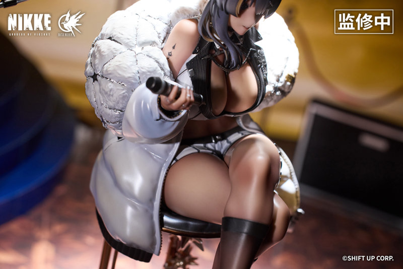 勝利の女神:NIKKE ノイズ クラシックディーバ
