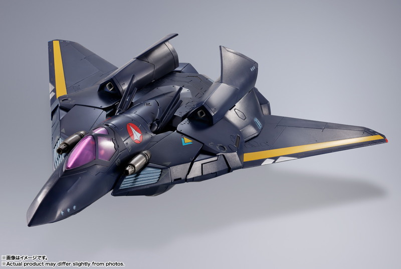 DX超合金 マクロス7 VF-17S ナイトメアステルスバルキリー（ガムリン木崎機）