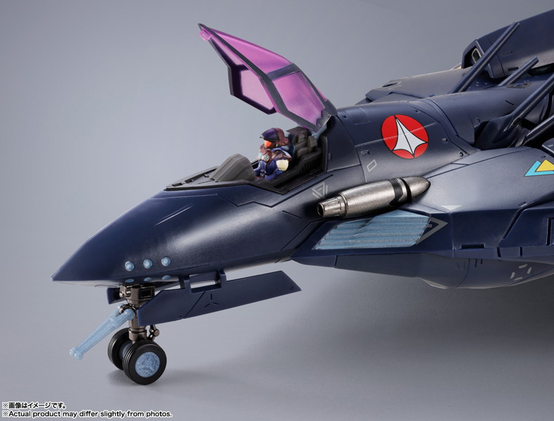 DX超合金 マクロス7 VF-17S ナイトメアステルスバルキリー（ガムリン木崎機）