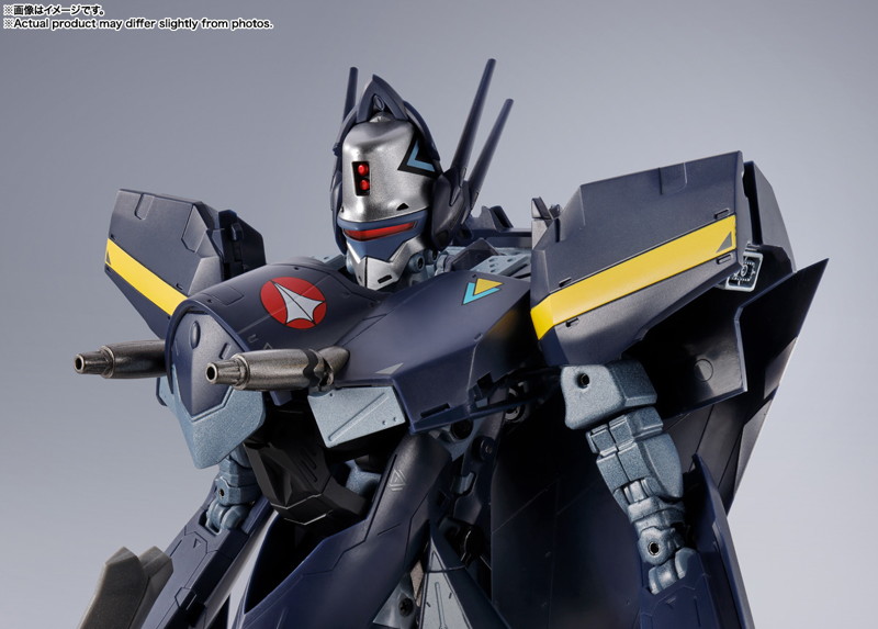 DX超合金 マクロス7 VF-17S ナイトメアステルスバルキリー（ガムリン木崎機）