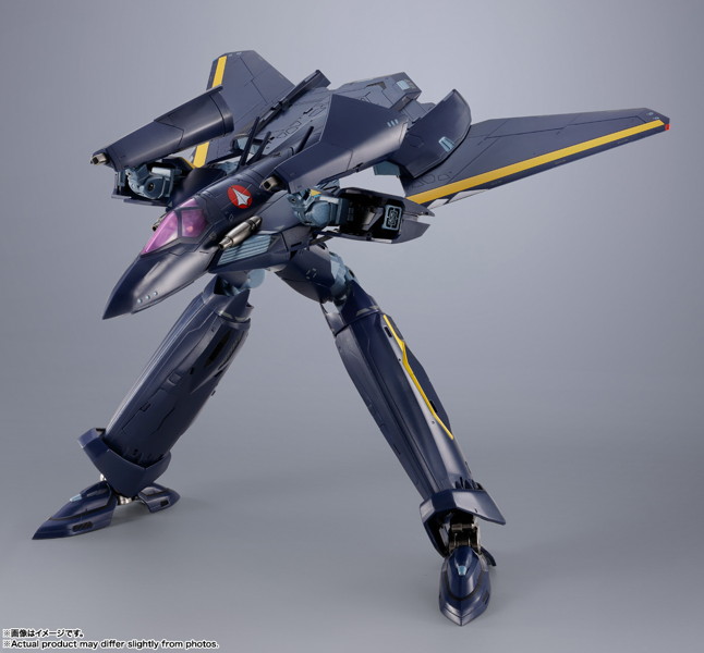 DX超合金 マクロス7 VF-17S ナイトメアステルスバルキリー（ガムリン木崎機）