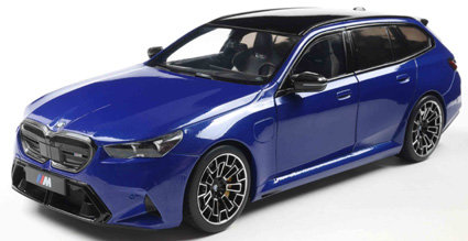 BMW M5 ツーリング 2024 （ブルー） 8,206円