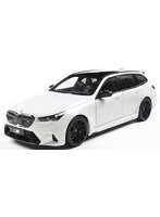 BMW M5 ツーリング 2024 (ホワイト)