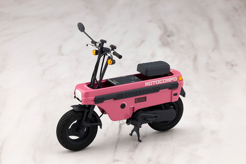 小石川 エマ 【ノクターン】 with Honda AB12 モトコンポ