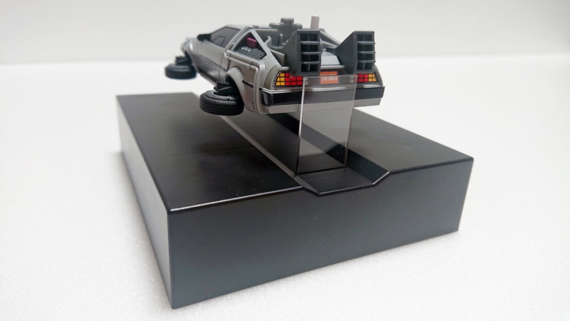 フローティングモデル バックトゥザフューチャー2 タイムマシン