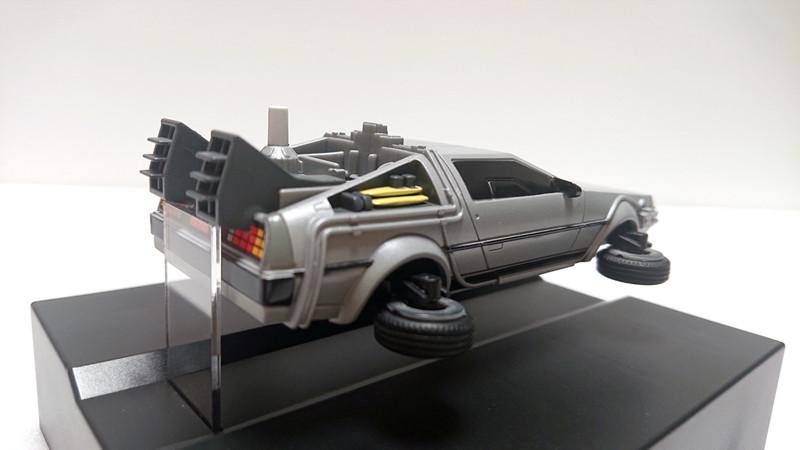 フローティングモデル バックトゥザフューチャー2 タイムマシン